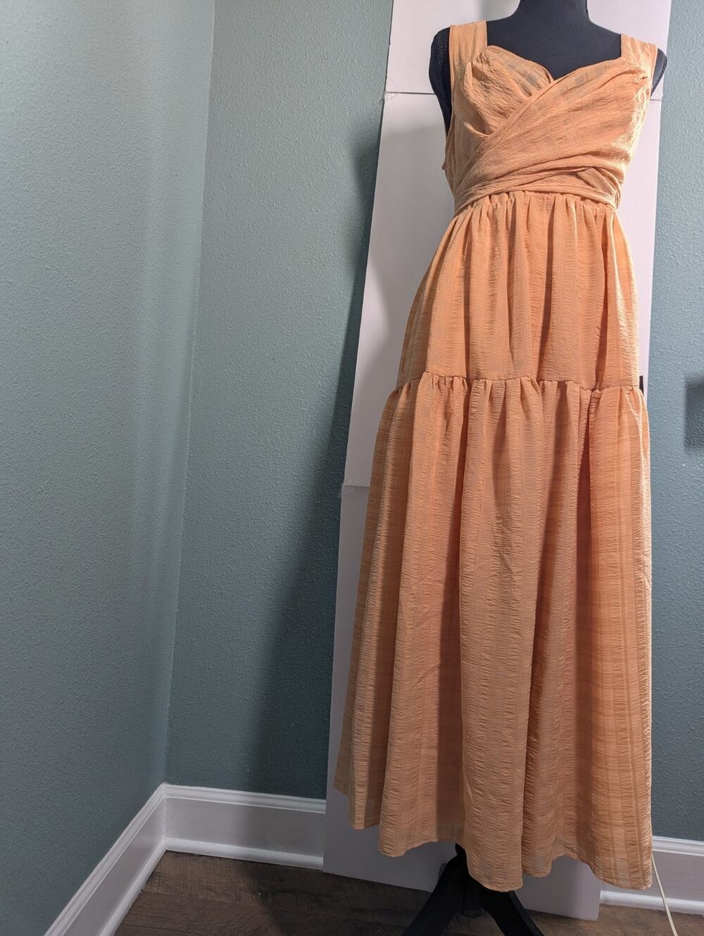lulus maxi dress medium